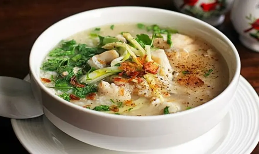 Cháo cá chạch nấu hạt hẹ