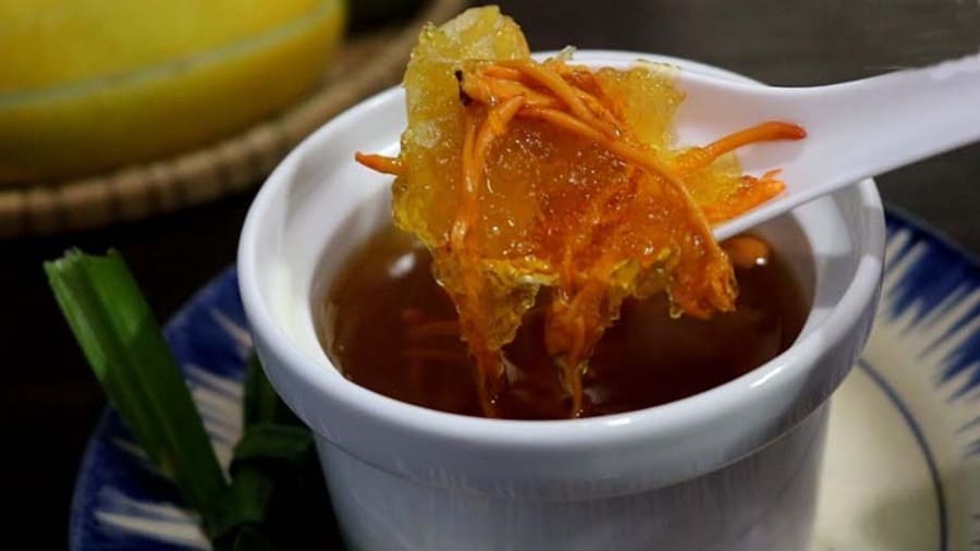Món ăn bồi bổ sức khỏe cho người suy nhược - yến chưng đông trùng hạ thảo